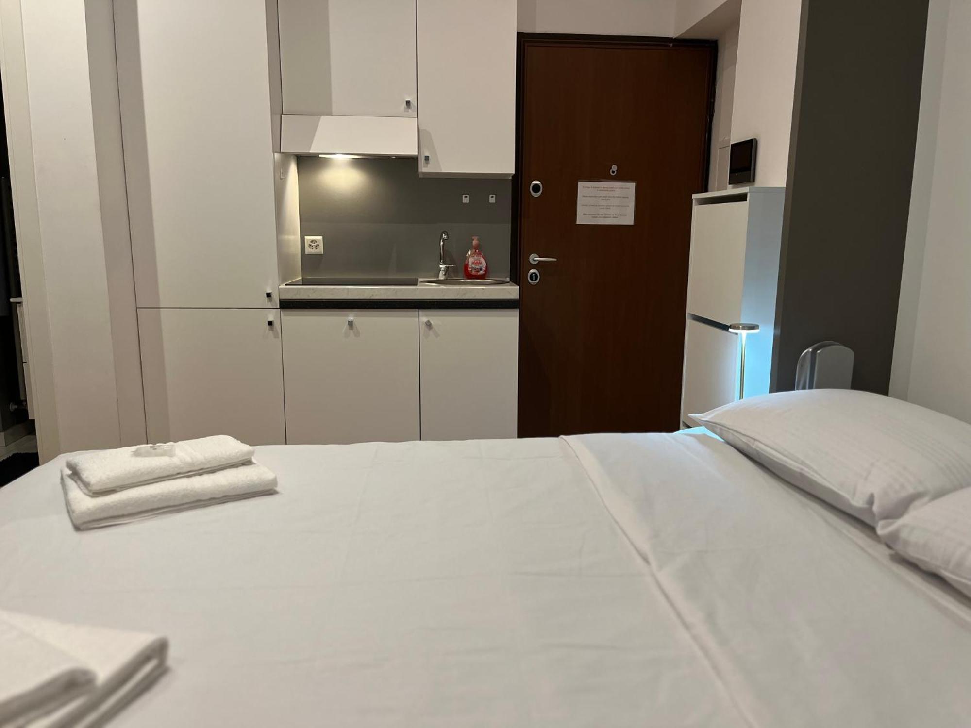 Royal Apartment *
