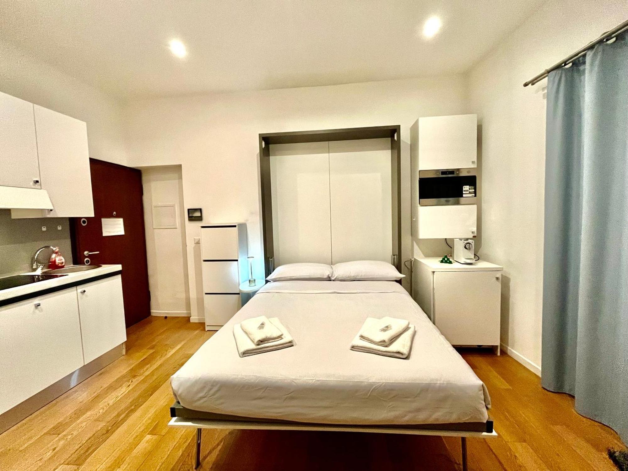 Royal Apartment *
